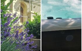 Kuria Apartman With Private Jacuzzi And Pool