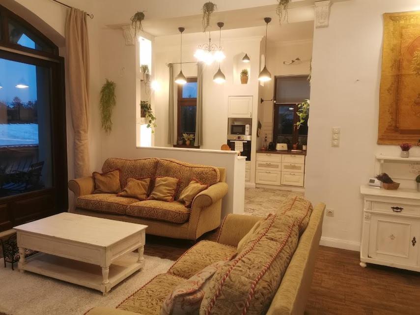 Kuria Apartman With Private Jacuzzi And Pool Budapest Exterior foto
