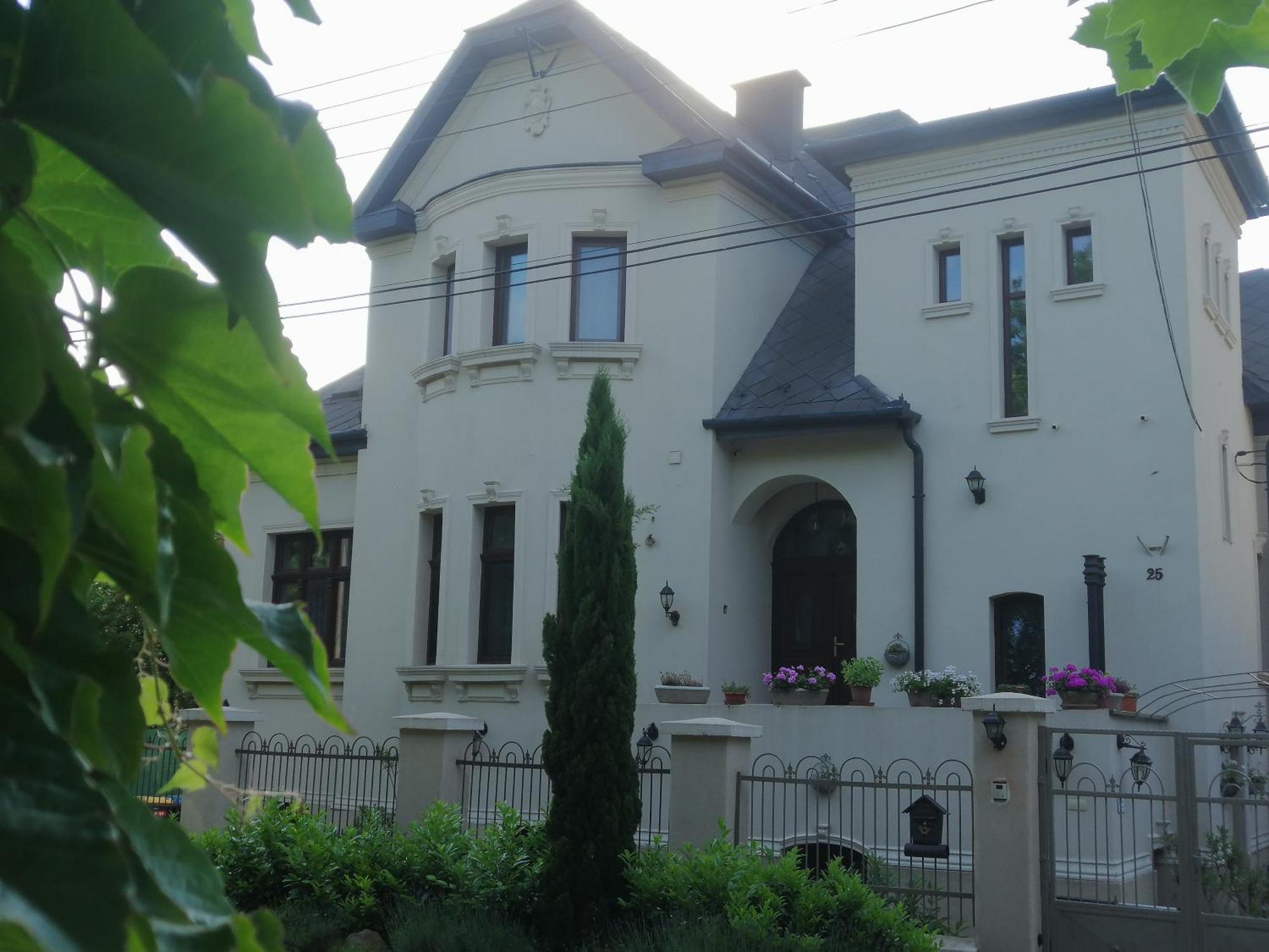 Kuria Apartman With Private Jacuzzi And Pool Budapest Exterior foto