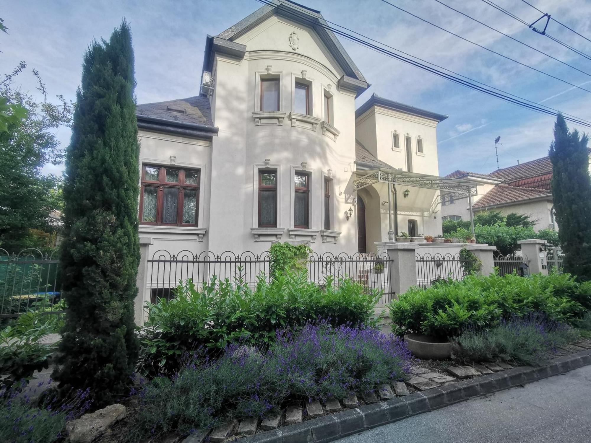 Kuria Apartman With Private Jacuzzi And Pool Budapest Exterior foto