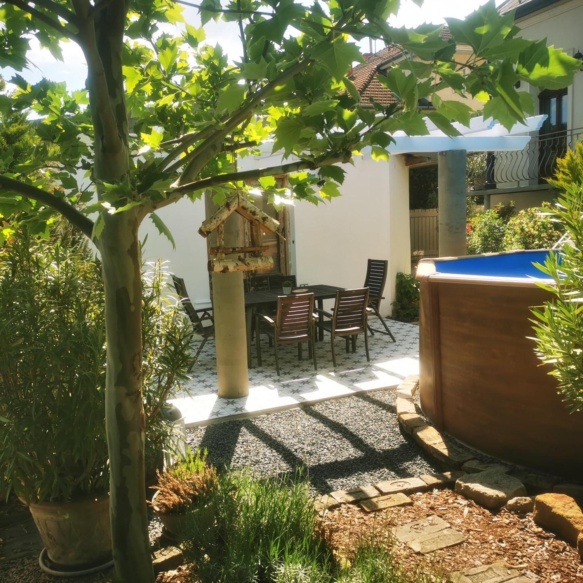 Kuria Apartman With Private Jacuzzi And Pool Budapest Exterior foto